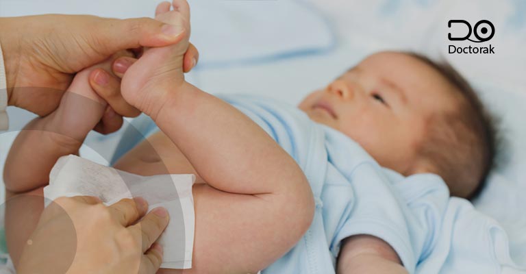 ما هي أسباب المخاط في براز الرضيع؟