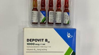 hyperpigmentation went away with b12 injection Acquired hyperpigmentation, often on the hands and feet, can be a sign of  vitamin B12 deficiency. It is reversible once the B12 deficiency is  corrected. Keep in mind, this isnt the only cause of