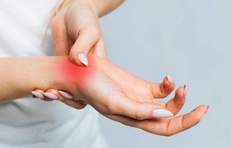 أعراض الروماتيزم عند النساء